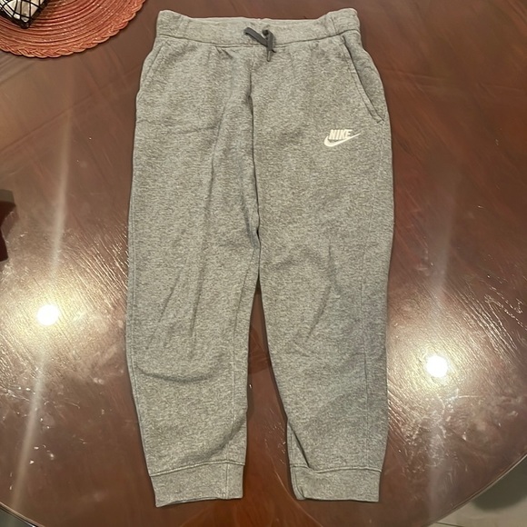 gray nike sweatpants - Picture 2 of 5